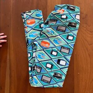 Retro tv and radio leggings